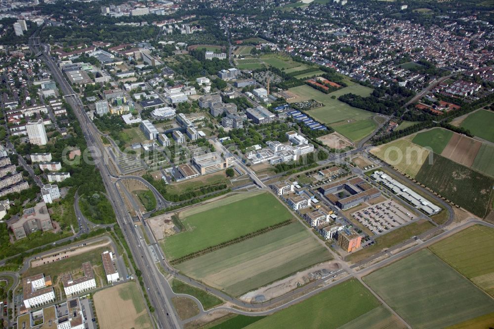 Mainz from above - Campus grounds of the University Johannes Gutenberg in Mainz in the state Rhineland-Palatinate