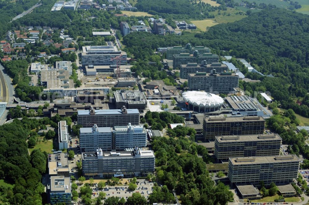 Bochum from the bird's eye view: Campus grounds of the University Ruhr-Universitaet in Bochum in the state North Rhine-Westphalia