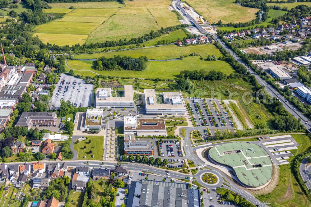 Lippstadt from the bird's eye view: Campus of the Hochschule Hamm-Lippstadt on street Dr.-Arnold-Hueck-Strasse in Lippstadt in the state North Rhine-Westphalia, Germany