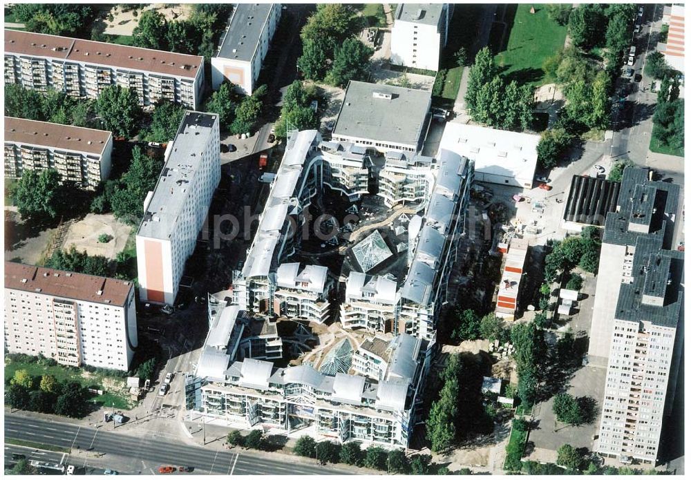 Berlin - Lichtenberg from the bird's eye view: Castello- Wohn- und Geschäftshaus an der Landsberger Allee in Berlin - Lichtenberg.