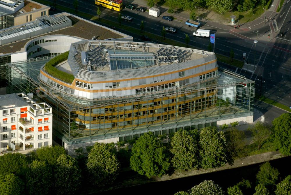 Aerial photograph Berlin - Blick auf die CDU-Parteizentrale Berlin. Party headquarter of the Christian Democrats in Berlin.