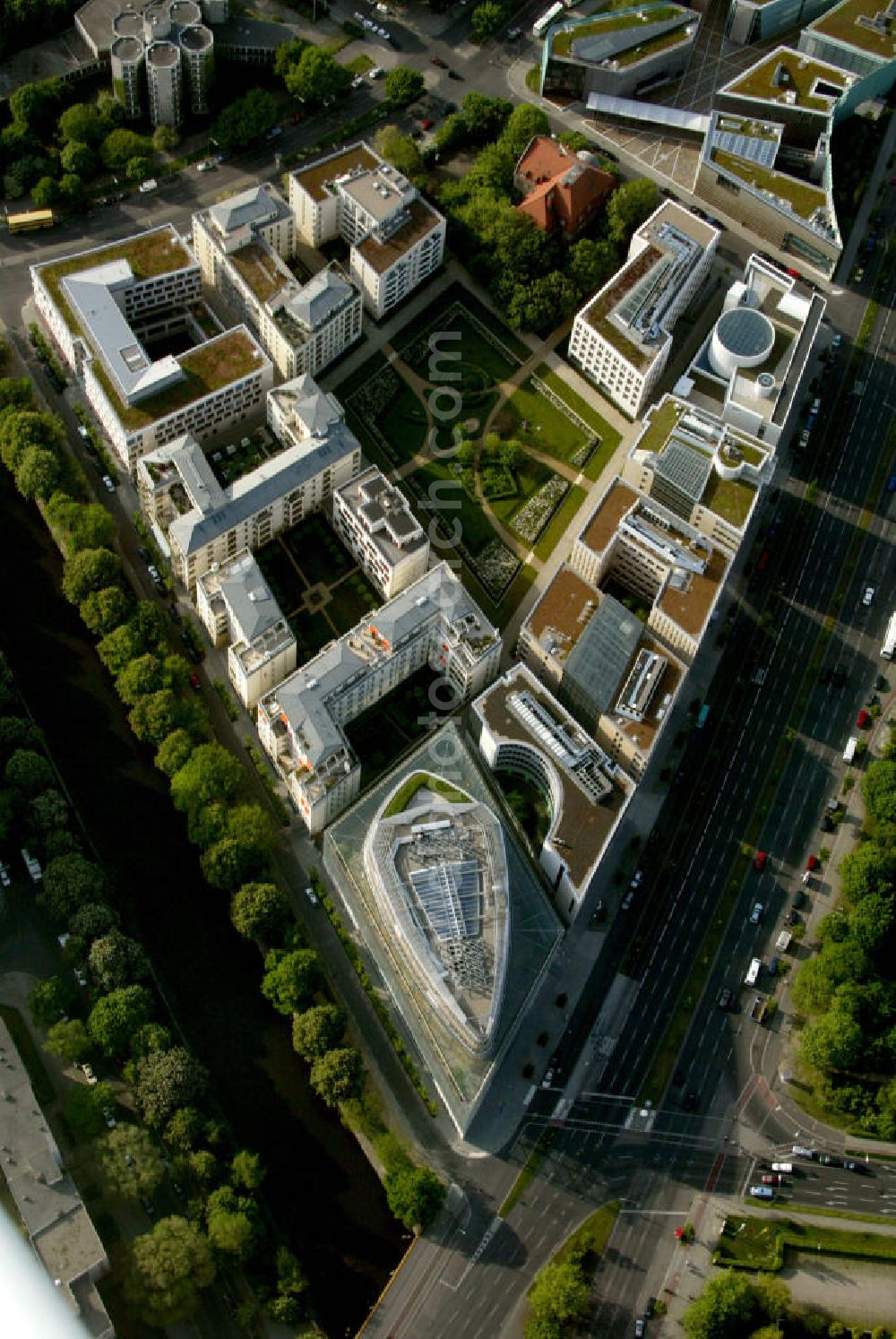 Berlin from above - Blick auf die CDU-Parteizentrale Berlin. Party headquarter of the Christian Democrats in Berlin.