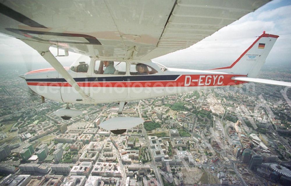 Aerial image Berlin - Cessna 172 bei einem Rundflug über Berlin.