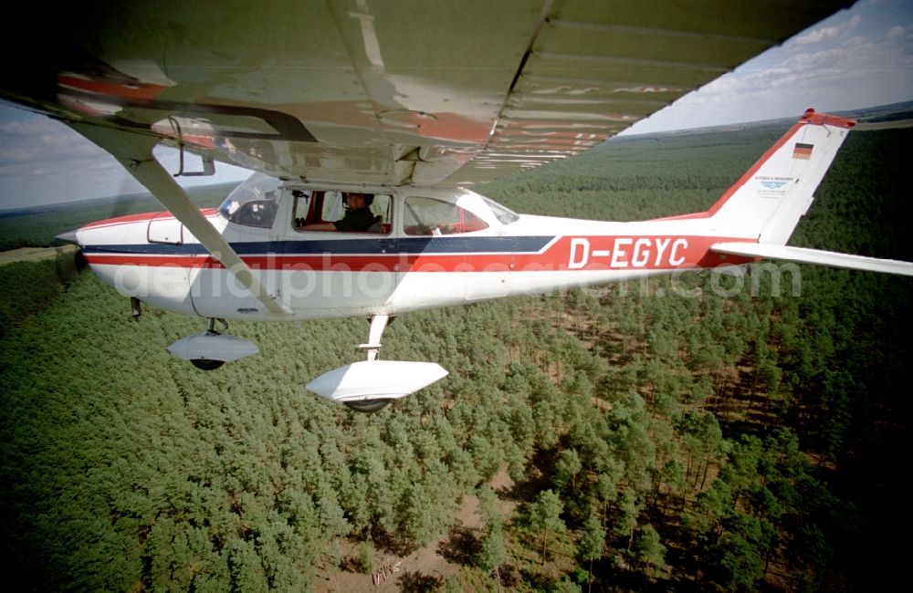 Strausberg from above - Light aircraft Cessna 172 D-EGYC Agency euroluftbild.de in flight over Strausberg in the state Brandenburg, Germany