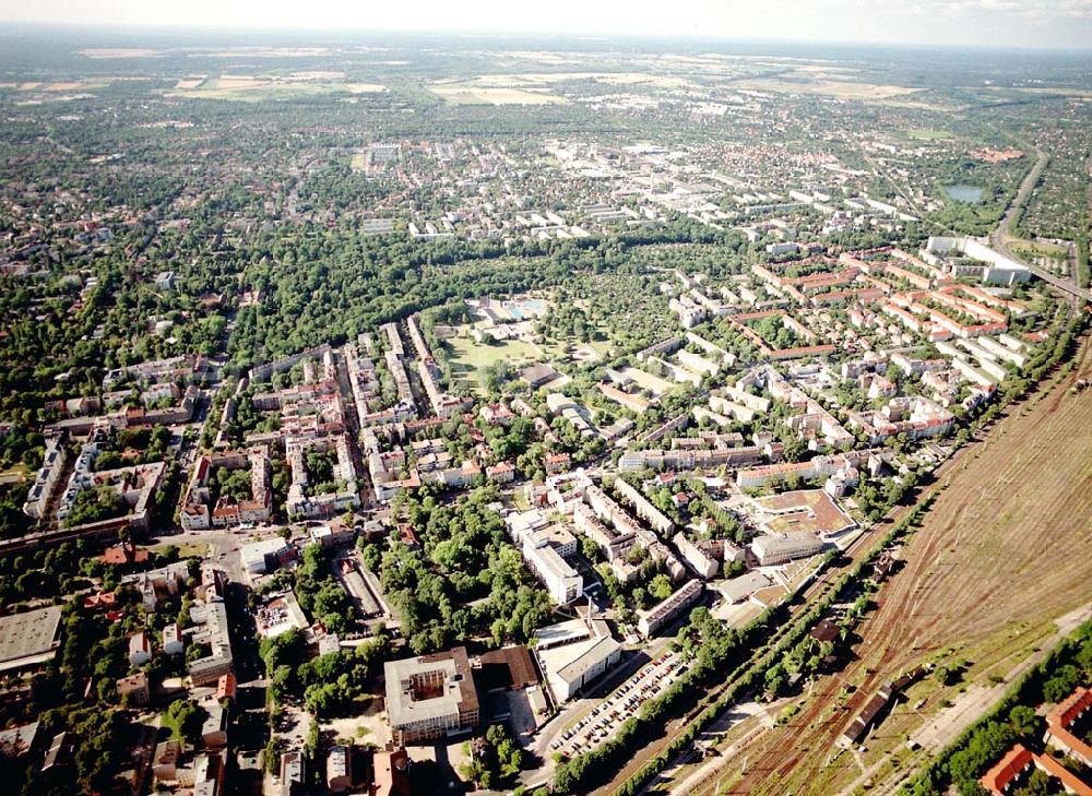 Berlin - Pankow from above - Charitas-Kilnik Maria Heimsuchung Pankow Breite Str. 46/47, 13187 Berlin. Datm: 14.07.03