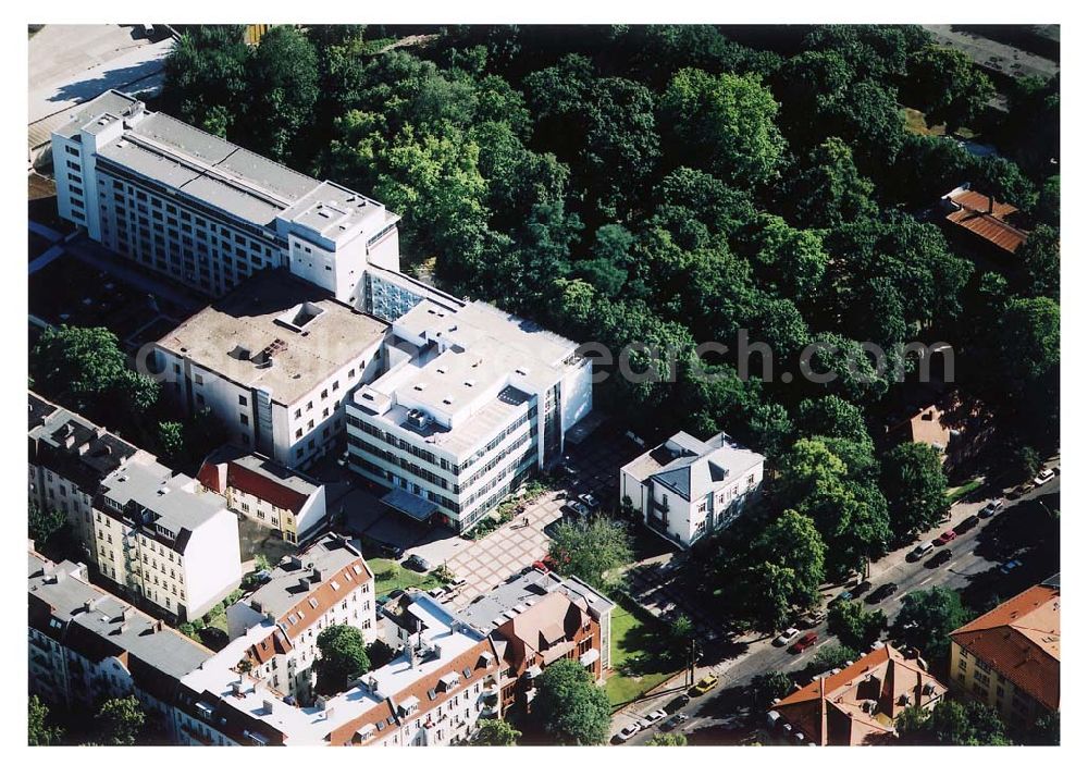 Berlin - Pankow from above - Charitas-Kilnik Maria Heimsuchung Pankow Breite Str. 46/47, 13187 Berlin. Datm: 14.07.03