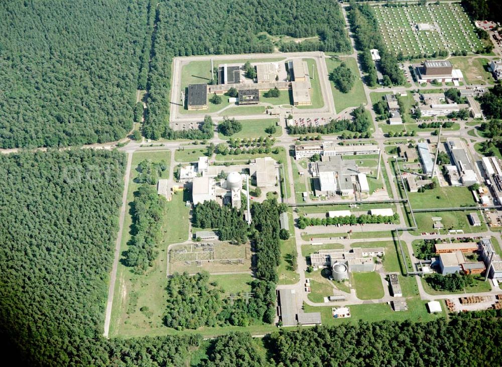 Linkenheim - Hochstetten from above - Chemieindustriekomplex bri Linkenheim - Hochstetten.