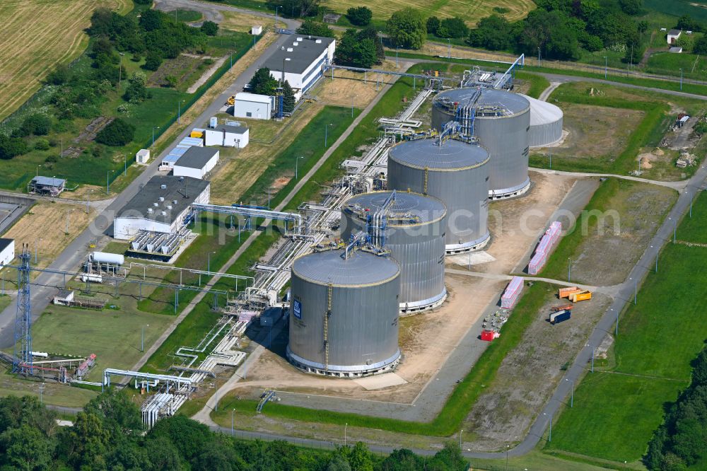 Rostock from the bird's eye view: Chemicals - elevated tank storage for ammonia in the district Peez in Rostock at the baltic sea coast in the state Mecklenburg - Western Pomerania, Germany