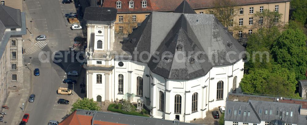 Aerial photograph Berlin - Parochialkirche an der Klosterstraße Ecke Parochialstraße in Berlin-Mitte der Evangelischen Kirchengemeinde Marien. Church Parochialkirche at the street Klosterstrsse / Parochialstrasse.