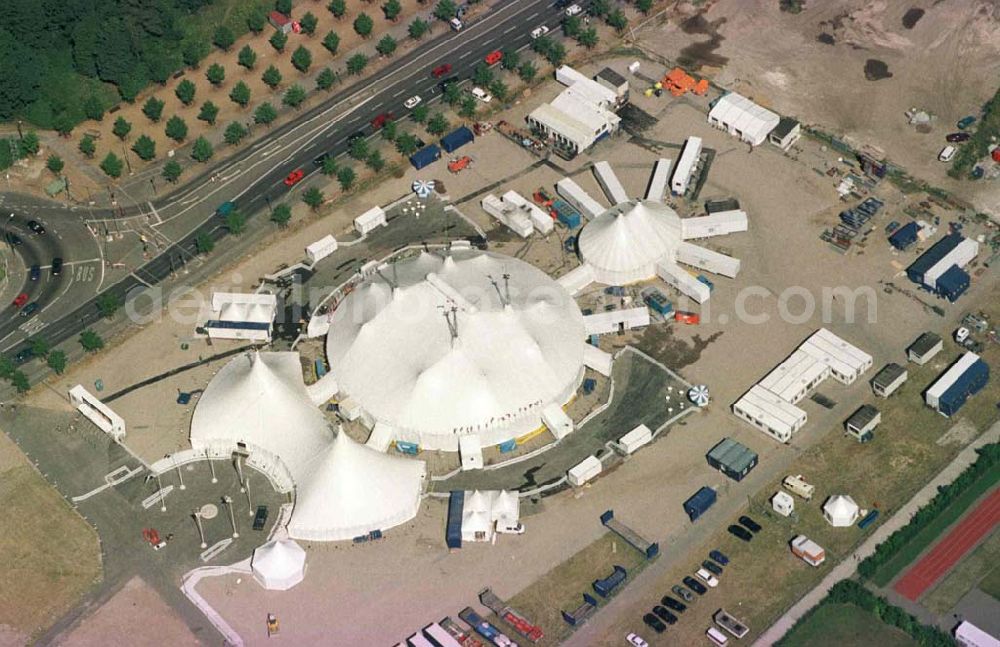 Aerial photograph Berlin - Cirque du Soleil am Potsdamer Platz in Berlin - Mitte.