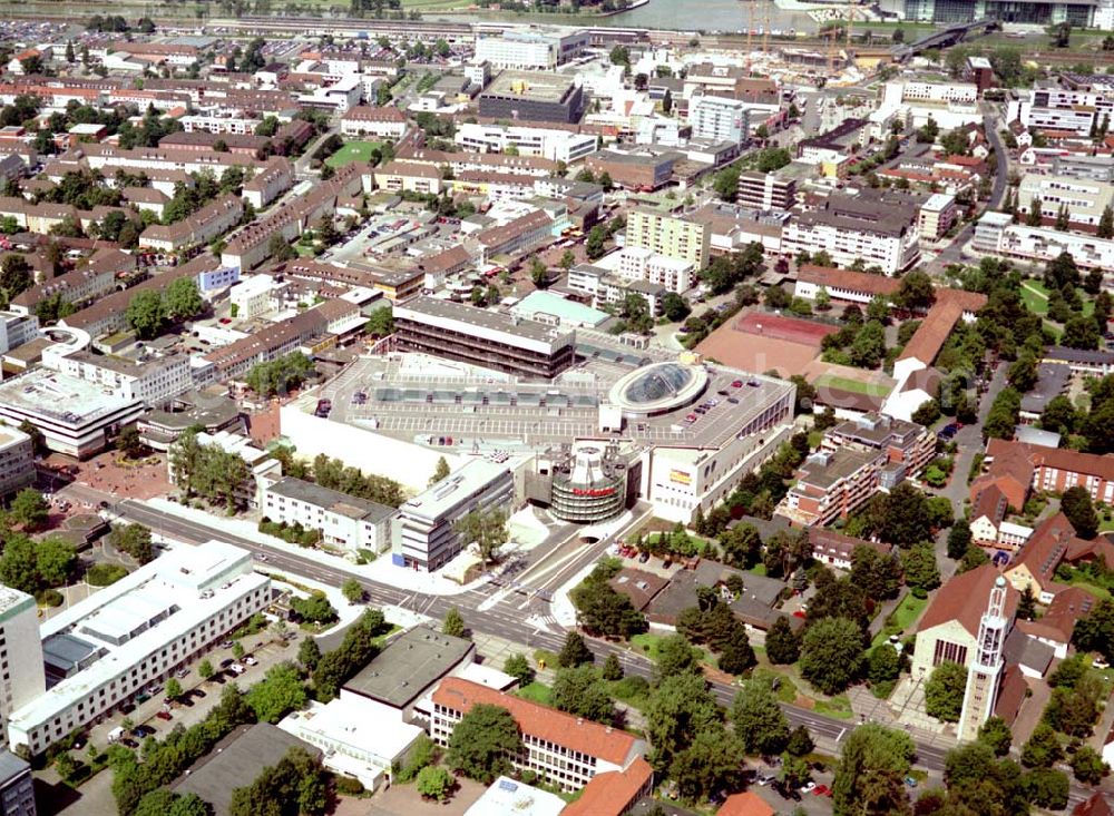 Aerial image Wolfsburg - CITY GALERIE der ECE-Projekt GmbH im Stadtzentrum von Wolfsburg.