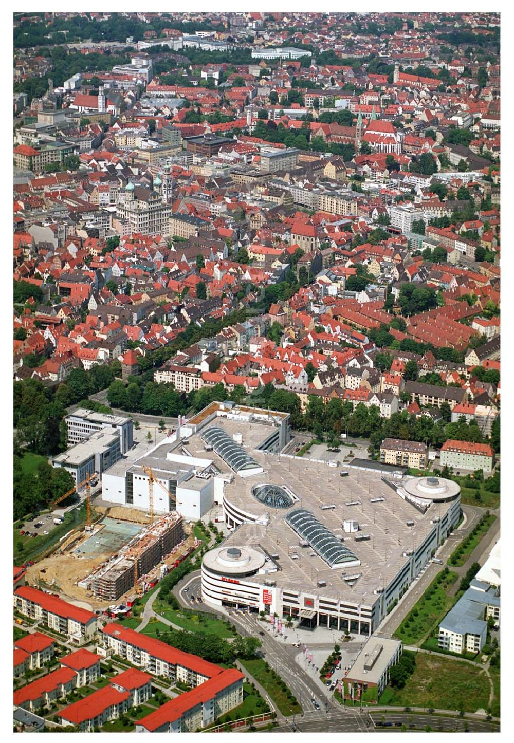 Aerial photograph Augsburg / Bayern - 12.07.2005 Augsburg (Bayern) City-Galerie der ECE Projektmanagement in Augsburg. City-Galerie Augsburg Willy-Brandt-Platz 1 86153 Augsburg Tel.: 0821-56757-0 Fax: 0821-56757-10