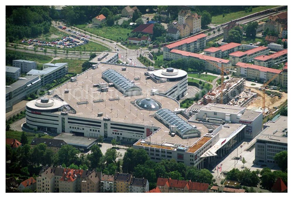 Augsburg / Bayern from the bird's eye view: 12.07.2005 Augsburg (Bayern) City-Galerie der ECE Projektmanagement in Augsburg. City-Galerie Augsburg Willy-Brandt-Platz 1 86153 Augsburg Tel.: 0821-56757-0 Fax: 0821-56757-10