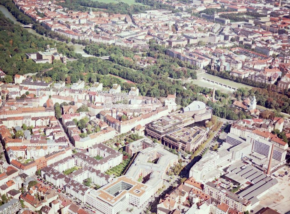 Aerial image München - City Hilton Hotel in München Rosenheimer Str. 15 812667 München