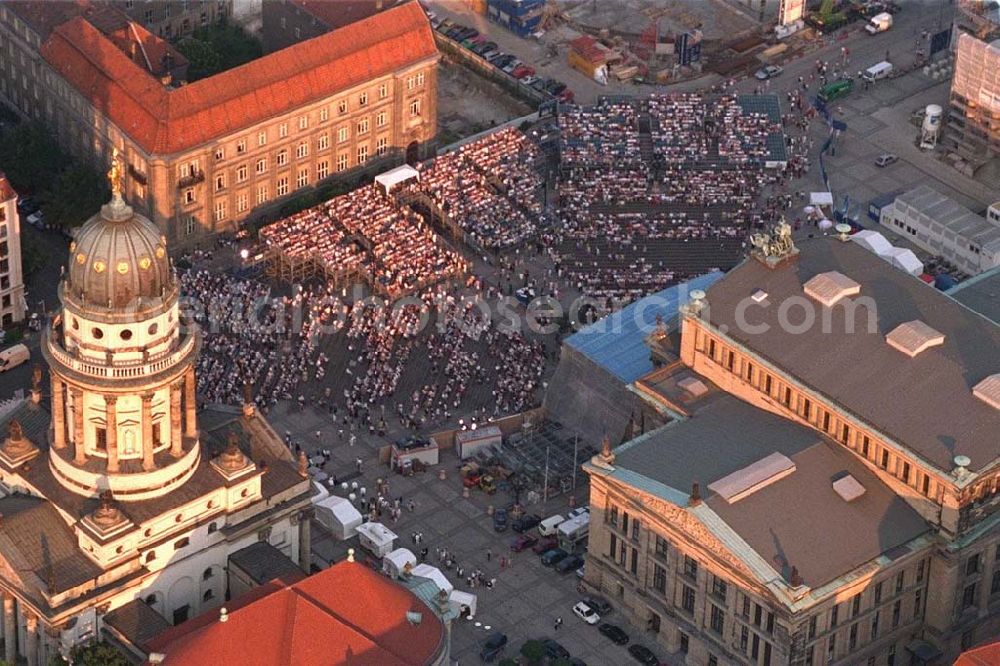 Berlin from above - Classic Open Air - Konzert auf dem Berliner Gendarmenmarkt in Mitte.