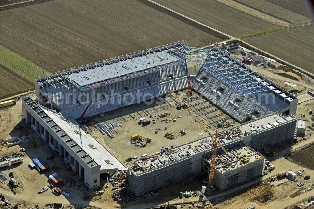 Mainz from above - Blick auf den Neubau der Coface Arena im Stadtteil Bretzenheim. Das neue Stadion des Fußballklubs FSV Mainz 05 soll 33.500 Plätze bieten und zu Beginn des Jahres 2011 fertiggestellt werden. Bauherr und Eigentümer ist die Grundstücksverwaltungsgesellschaft (GVG) der Stadt Mainz. Ausführende Baufirma ist die BAM Deutschland AG. View of the new Coface Arena in the district Bretzenheim. The new stadium of the football club FSV Mainz 05 will provide 33,500 seats and will be completed at the beginning of 2011. Builder and owner of the property is the real estate management society of the city of Mainz (GVG).