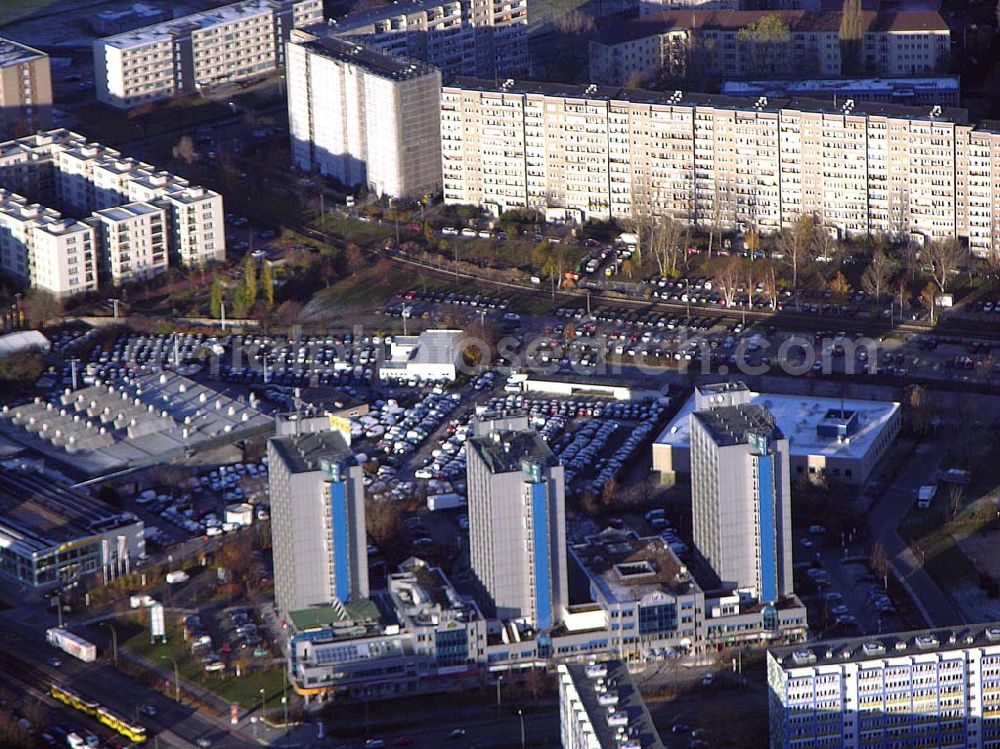 Berlin-Lichtenberg from the bird's eye view: 19.11.2004 BERLIN - Lichtenberg Blick auf das Comfort Hotel Berlin - Lichtenberg, das der Gesellschaft BCA Hotels gehört Anschrift: Comfort Hotel Berlin - Lichtenberg 10315 Berlin Tel.: 030/ 549 35 0 Fax: 030/ 549 35 511 Anschrift: BCA Hotels GmbH Landsberger Allee 203 13055 Berlin