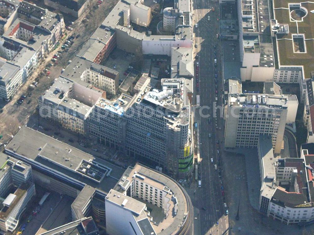 Aerial image Charlottenburg-Wilmersdorf - Bau des Concorde Hotels an der Joachimstalerstraße Ecke Augsburgerstraße durch die Hellmich Gruppe