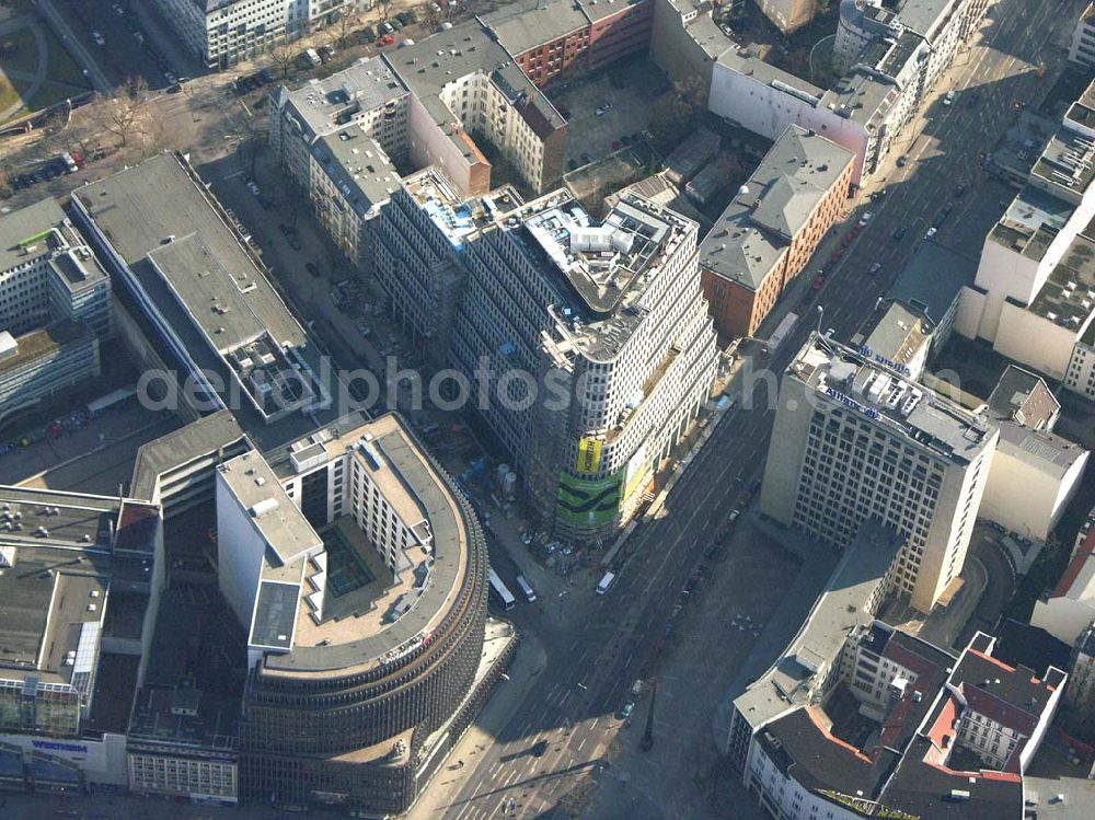 Aerial photograph Charlottenburg-Wilmersdorf - Bau des Concorde Hotels an der Joachimstalerstraße Ecke Augsburgerstraße durch die Hellmich Gruppe