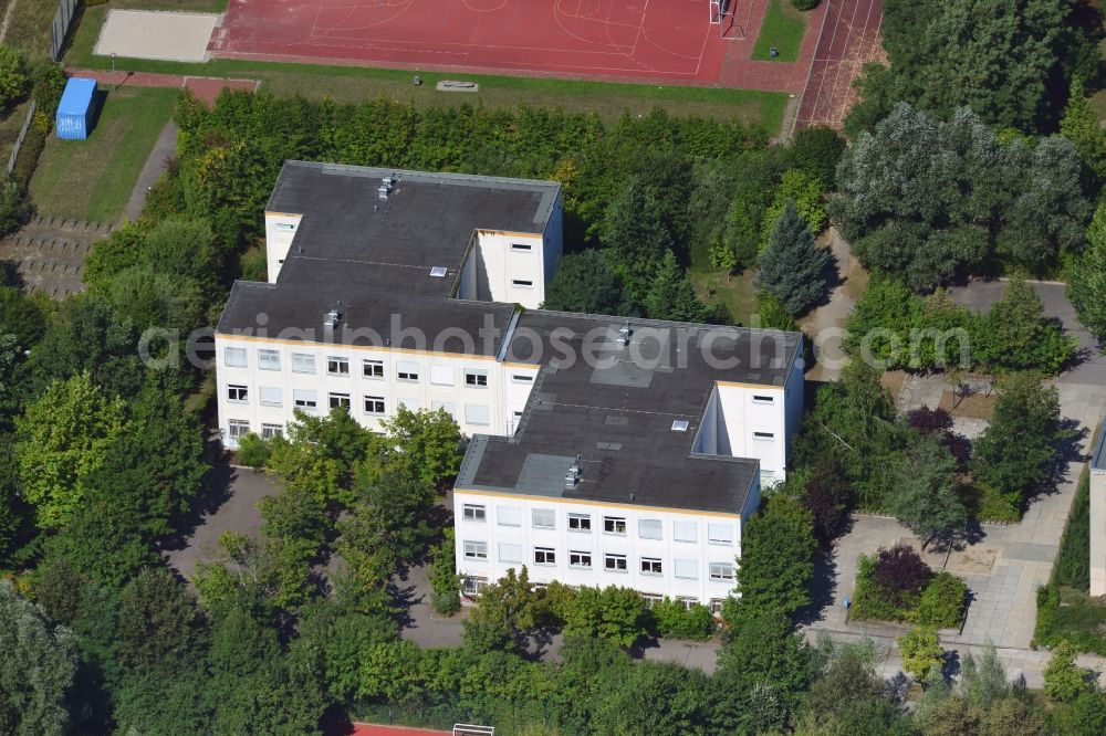 Aerial image Berlin Hellersdorf - Container extension on the school grounds of the Melanchthon-school - high school at the Adele Sandrock Road in Berlin Hellersdorf