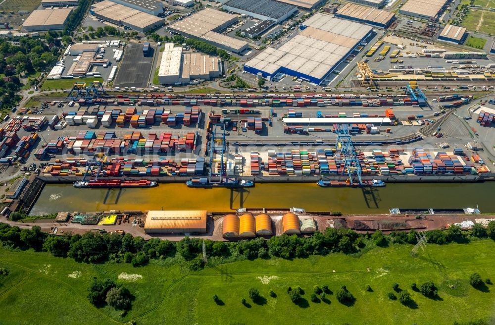 Duisburg from the bird's eye view: Container terminal center in Duisburg in the state North Rhine-Westphalia, Germany