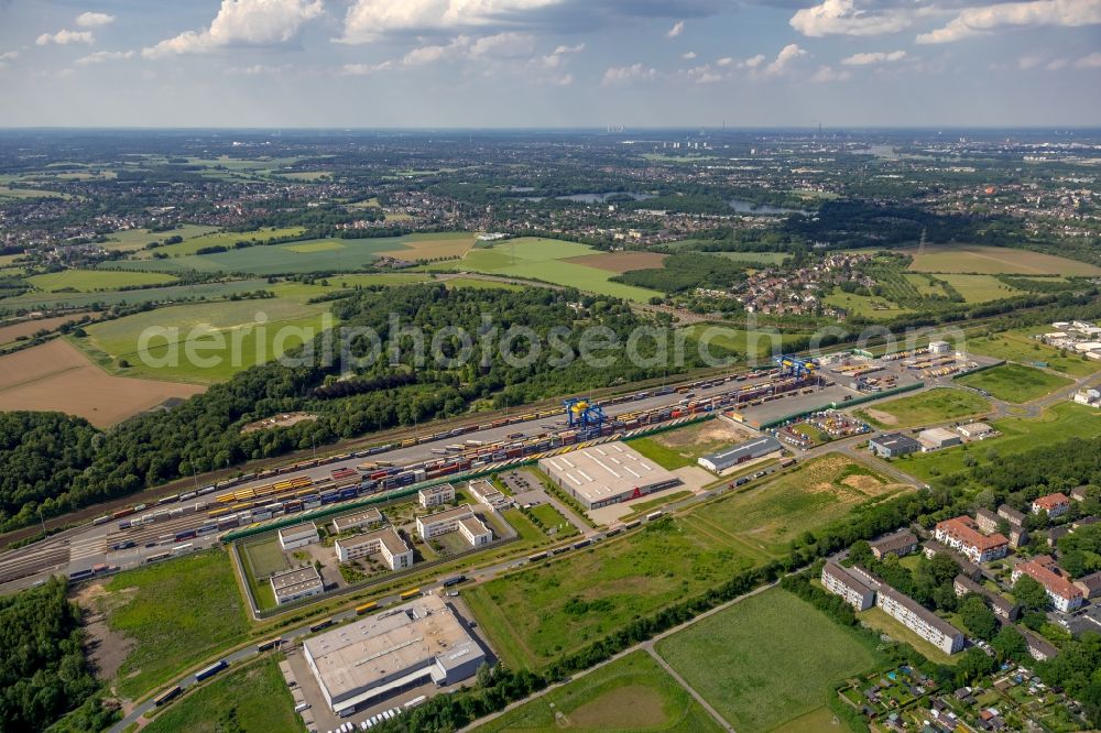 Aerial photograph Duisburg - Container terminal center in the district Rheinhausen in Duisburg in the state North Rhine-Westphalia, Germany