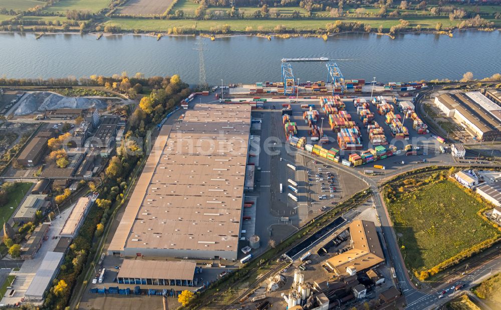 Aerial image Duisburg - container terminal of the Rhein-Ruhr Terminal Gesellschaft fuer Container- und Gueterumschlag mbH on Richard-Seiffert-Strasse in Duisburg at Ruhrgebiet in the state North Rhine-Westphalia, Germany