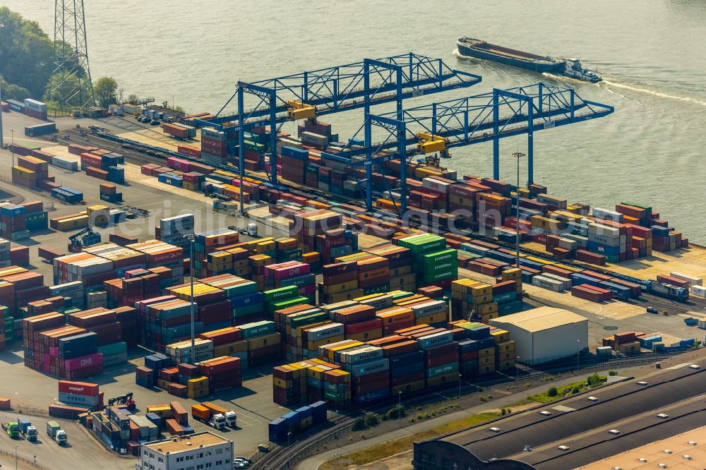 Aerial photograph Duisburg - container terminal of the Rhein-Ruhr Terminal Gesellschaft fuer Container- und Gueterumschlag mbH on Richard-Seiffert-Strasse in Duisburg at Ruhrgebiet in the state North Rhine-Westphalia, Germany