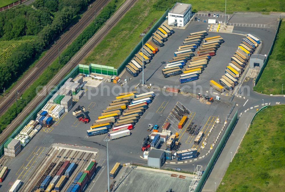 Aerial image Duisburg - Container terminal center in Duisburg in the state North Rhine-Westphalia, Germany