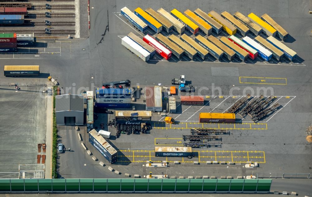 Duisburg from the bird's eye view: Container terminal center in Duisburg in the state North Rhine-Westphalia, Germany