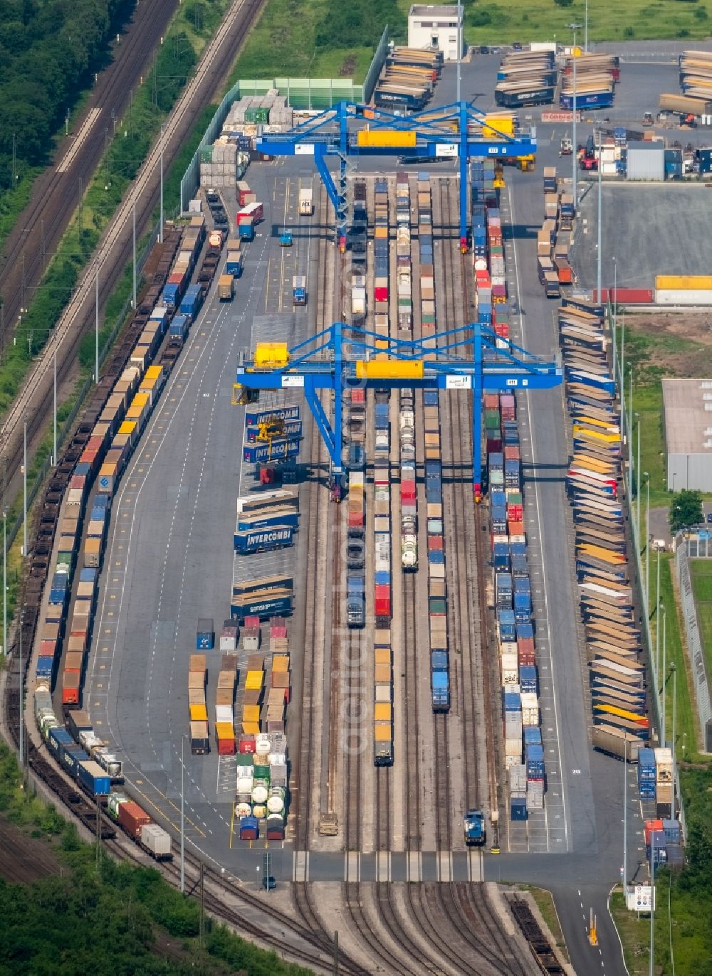 Aerial photograph Duisburg - Container terminal center in Duisburg in the state North Rhine-Westphalia, Germany