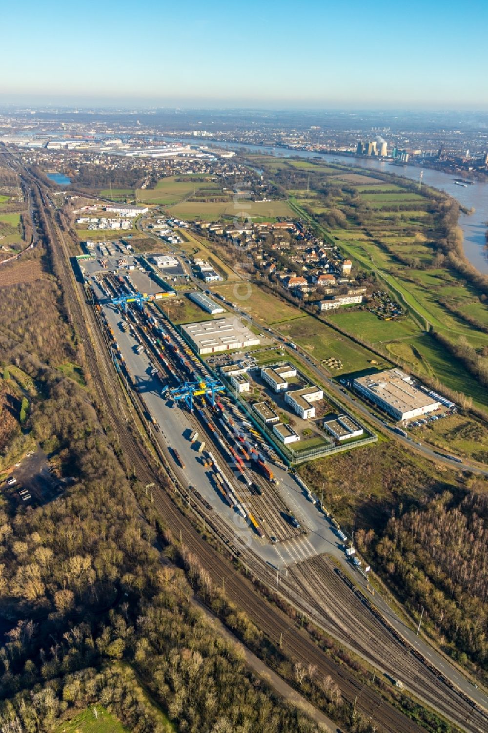 Duisburg from the bird's eye view: Container terminal center in Duisburg in the state North Rhine-Westphalia, Germany