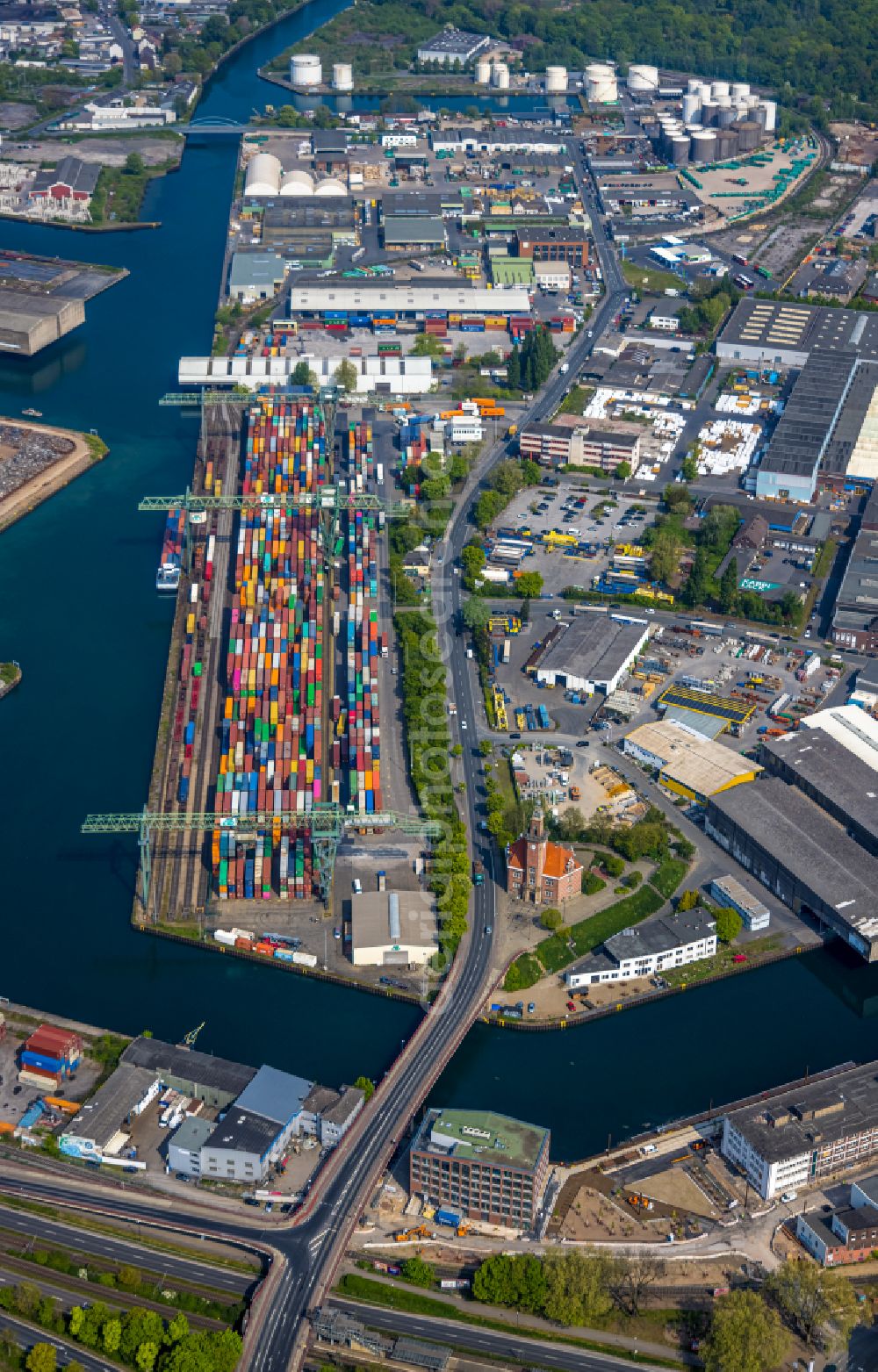 Aerial photograph Dortmund - Container - terminal - and loading station in the port of Dortmund in Dortmund in the Ruhr area in the state of North Rhine-Westphalia, Germany