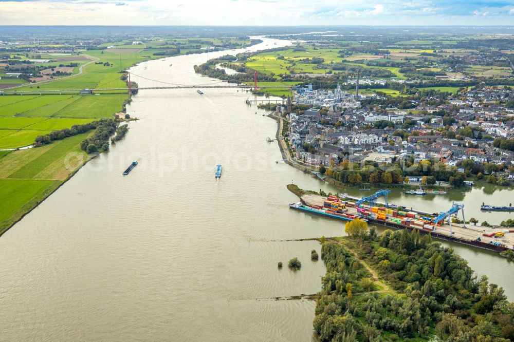 Emmerich am Rhein from above - Container terminal Rhein-Waal-Terminal of the inland port in Emmerich am Rhein in the state of North Rhine-Westphalia, Germany