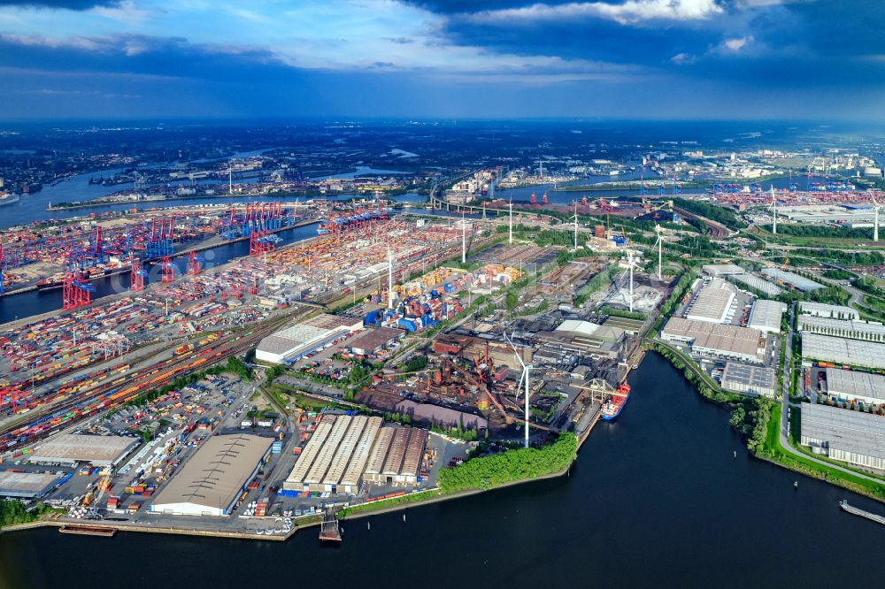 Hamburg from the bird's eye view: Container Terminal in the port of the international port of the EUROGATE Container Terminal Hamburg GmbH im Morgennebel in Hamburg