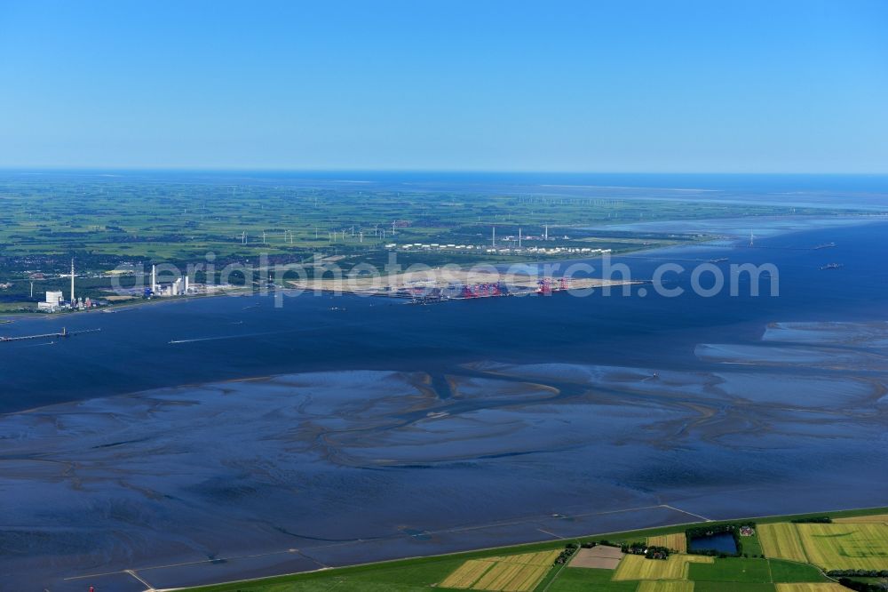 Aerial image Wilhelmshaven - Container Terminal in the port of the international port of Jade Weser Port ( JWP ) on the North Sea in Wilhelmshaven in the state Lower Saxony, Germany