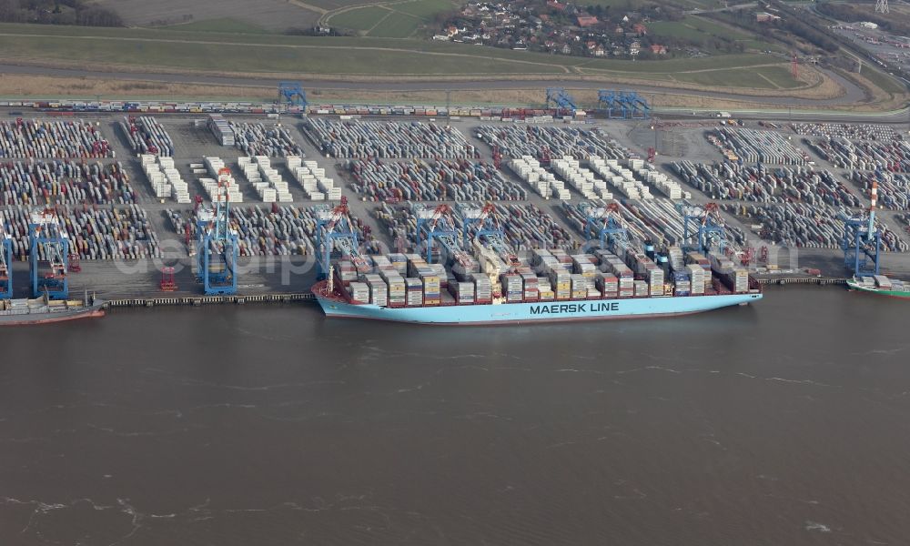 Bremerhaven from the bird's eye view: Container Terminal in the port of the international port Am Nordhafen in Bremerhaven in the state Bremen