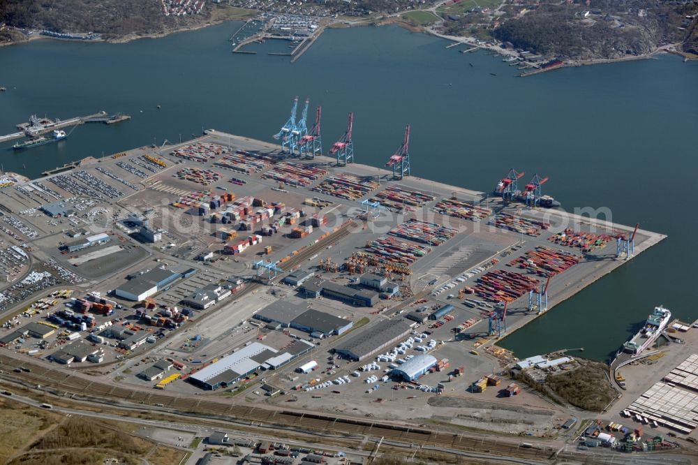 Aerial image Gothenburg - Container Terminal in the port of the international port Skandiahamnen in Gothenburg in Vaestra Goetalands laen, Sweden