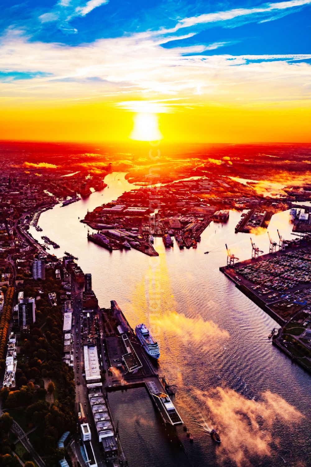 Hamburg from the bird's eye view: Container Terminal in the port of the international port on the banks of the river Elbe in the district Waltershof in Hamburg, Germany