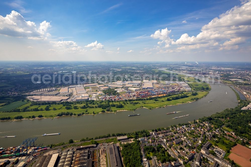 Duisburg from the bird's eye view: Container Terminal in the port of the inland port of DIT Duisburg Intermodal Terminal GmbH on Gaterweg in Duisburg in the state North Rhine-Westphalia