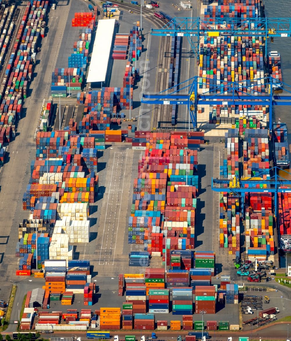 Aerial image Duisburg - Container Terminal in the port of the inland port of DIT Duisburg Intermodal Terminal GmbH on Gaterweg in Duisburg in the state North Rhine-Westphalia