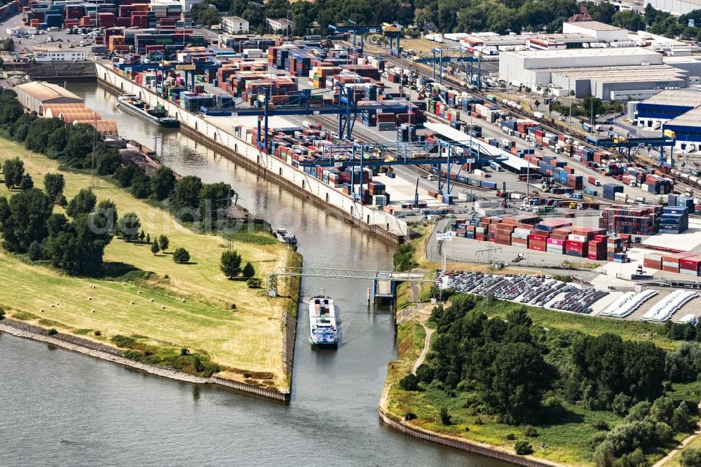 Aerial photograph Duisburg - Container Terminal in the port of the inland port of DIT Duisburg Intermodal Terminal GmbH on Gaterweg in Duisburg in the state North Rhine-Westphalia