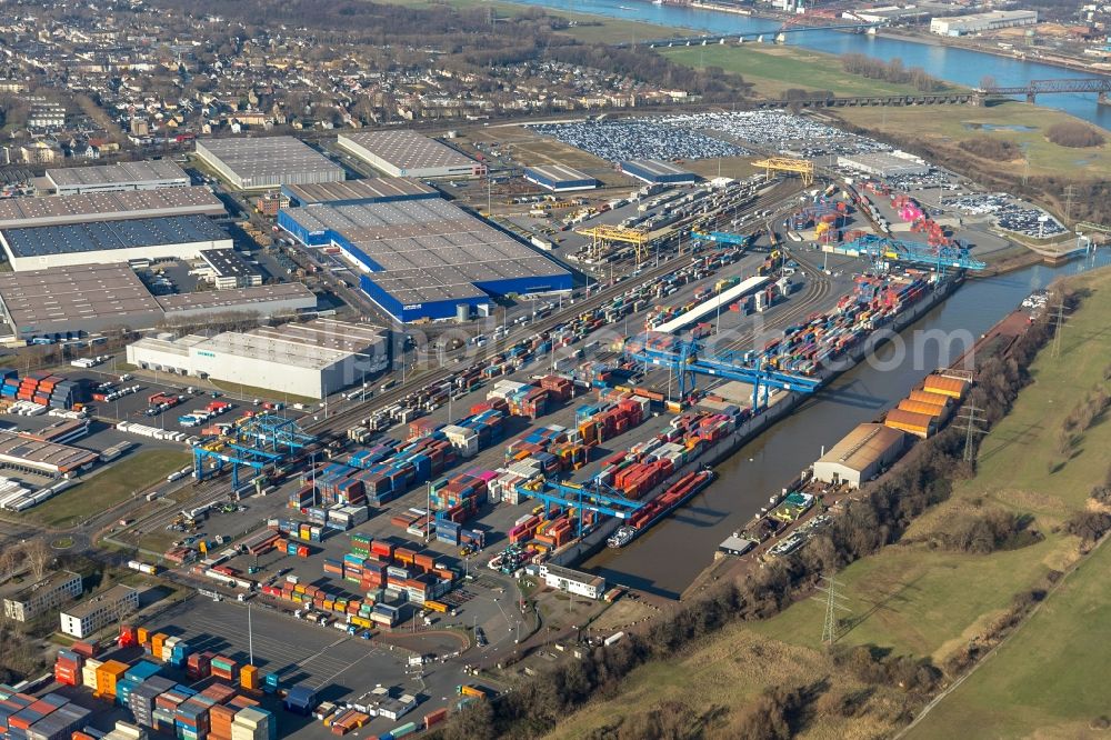 Duisburg from the bird's eye view: Container Terminal in the port of the inland port of DIT Duisburg Intermodal Terminal GmbH on Gaterweg in Duisburg in the state North Rhine-Westphalia