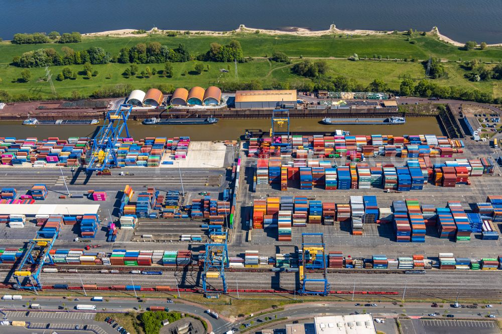 Aerial image Duisburg - Container Terminal in the port of the inland port of DIT Duisburg Intermodal Terminal GmbH on Gaterweg in Duisburg at Ruhrgebiet in the state North Rhine-Westphalia