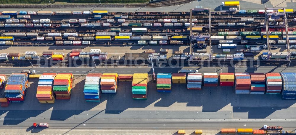 Aerial image Duisburg - Container Terminal in the port of the inland port on Hafenkanal in the district Ruhrort in Duisburg in the state North Rhine-Westphalia, Germany