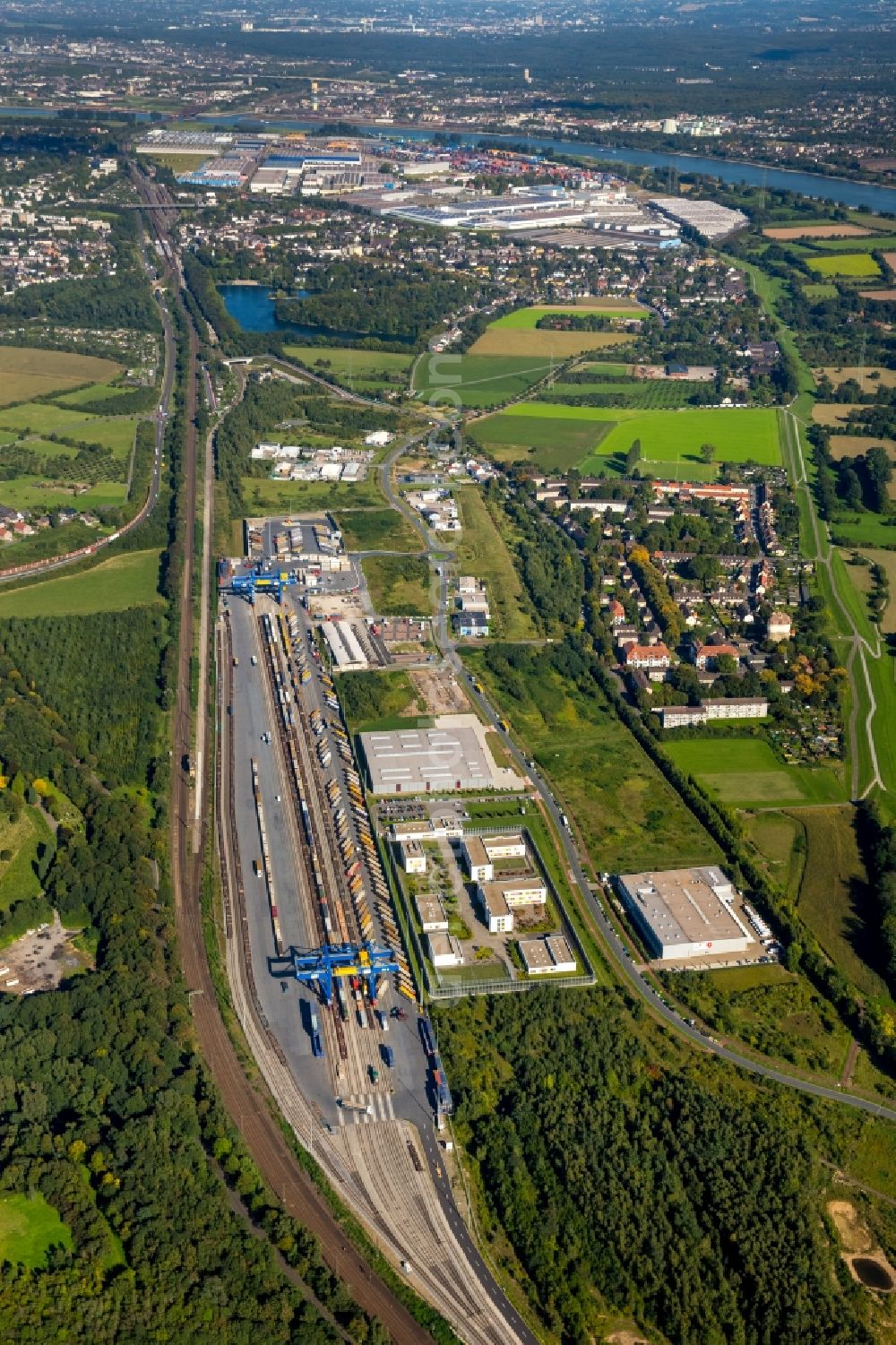 Aerial photograph Duisburg - Container Terminal in the port of the inland port Logport III in Duisburg in the state North Rhine-Westphalia