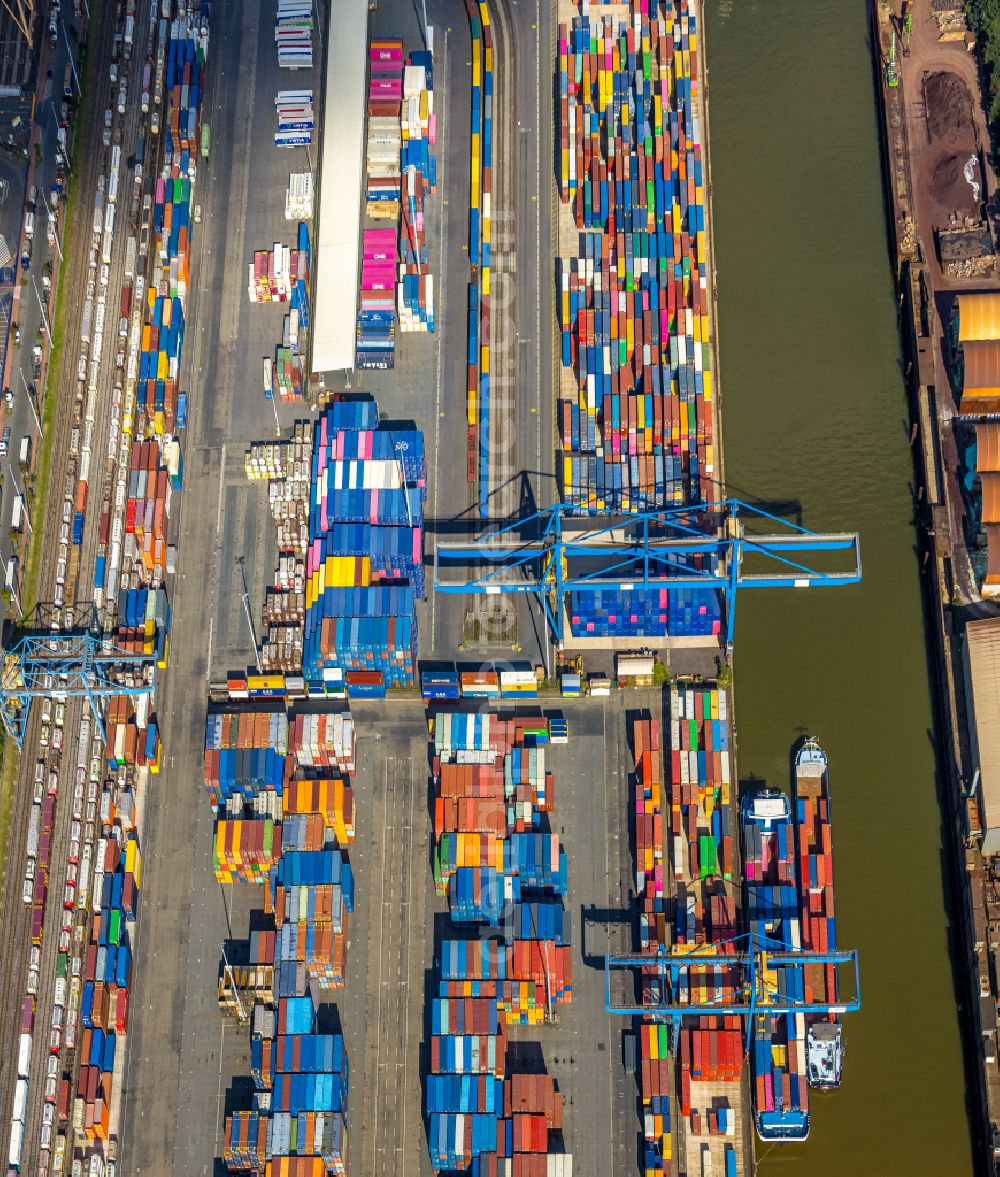 Aerial image Duisburg - of the container terminal in the container port of the inland port of DIT Duisburg Intermodal Terminal GmbH on Gaterweg in the district of Friemersheim in Duisburg in the state North Rhine-Westphalia, Germany