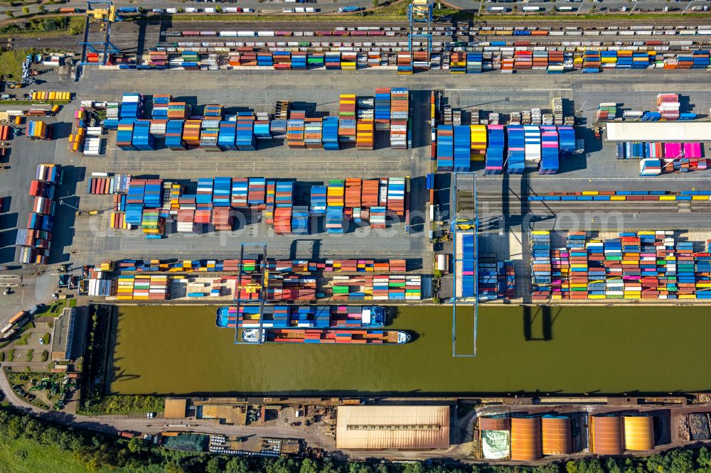 Duisburg from above - of the container terminal in the container port of the inland port of DIT Duisburg Intermodal Terminal GmbH on Gaterweg in the district of Friemersheim in Duisburg in the state North Rhine-Westphalia, Germany