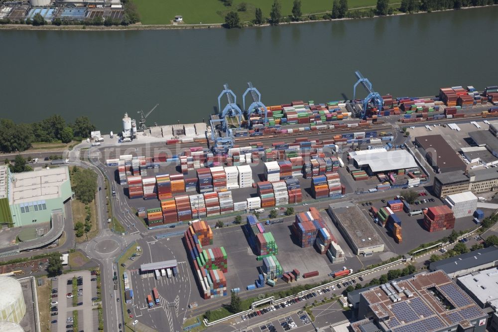 Aerial image Mainz - Container Terminal in the port of the inland port on Rhine in the district Neustadt in Mainz in the state Rhineland-Palatinate, Germany