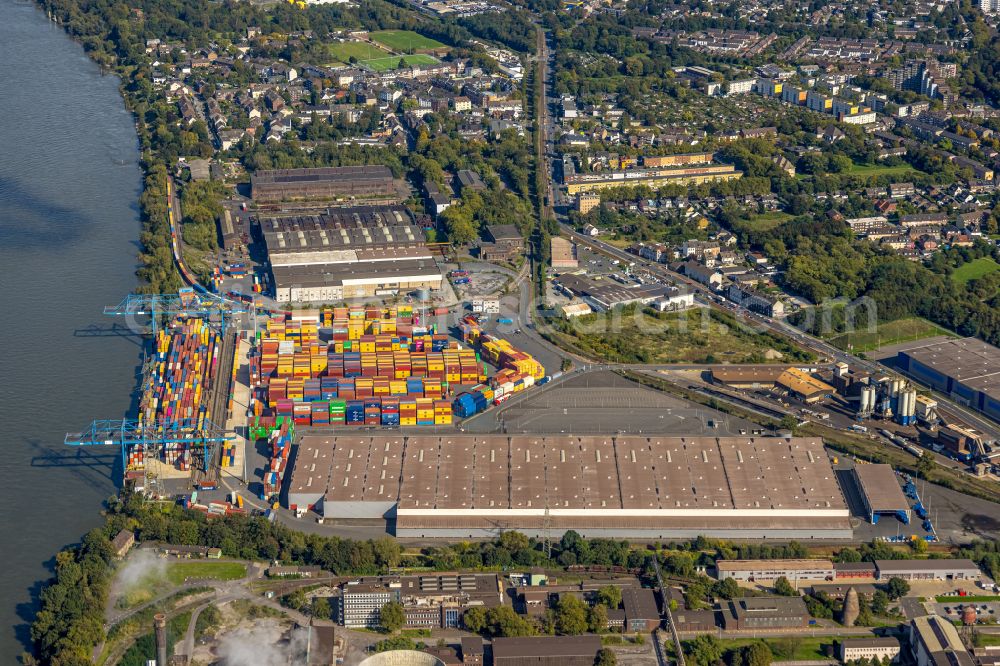 Duisburg from above - Container Terminal in the port of the inland port Rhein-Ruhr Terminal Gesellschaft fuer Container- und Gueterumschlag mbH on Richard-Seiffert-Strasse in Duisburg in the state North Rhine-Westphalia